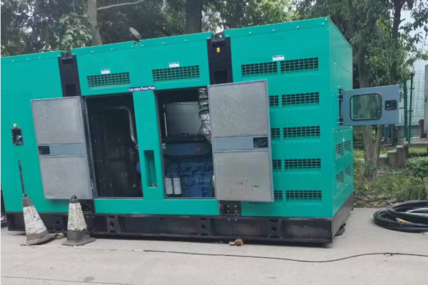 麻章300kw發(fā)電車租賃24小時(shí)服務(wù)